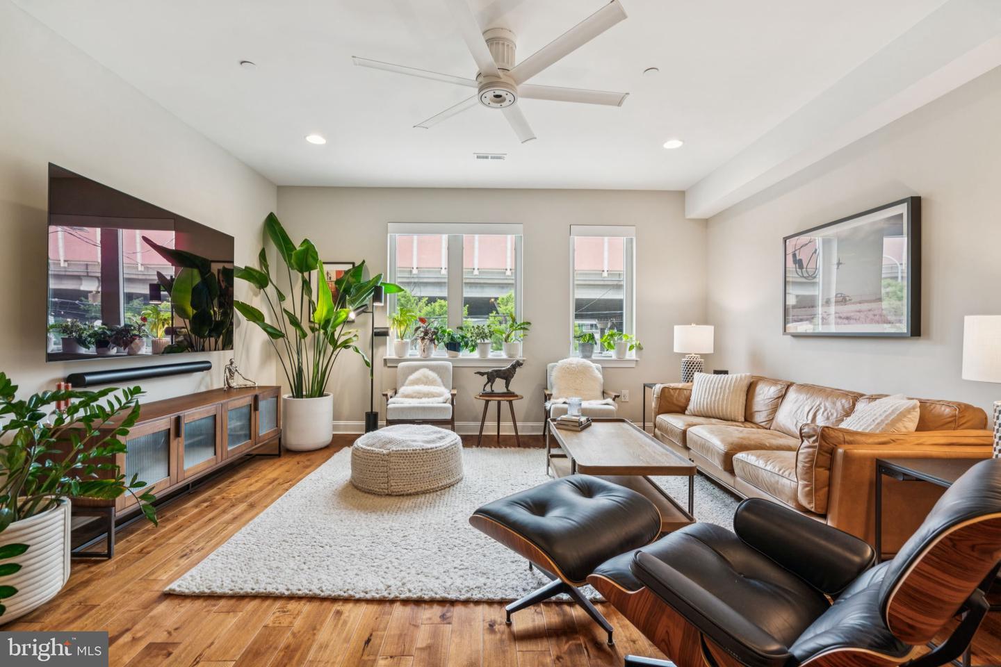 Property Photo:  1428 S Front Street  PA 19147 