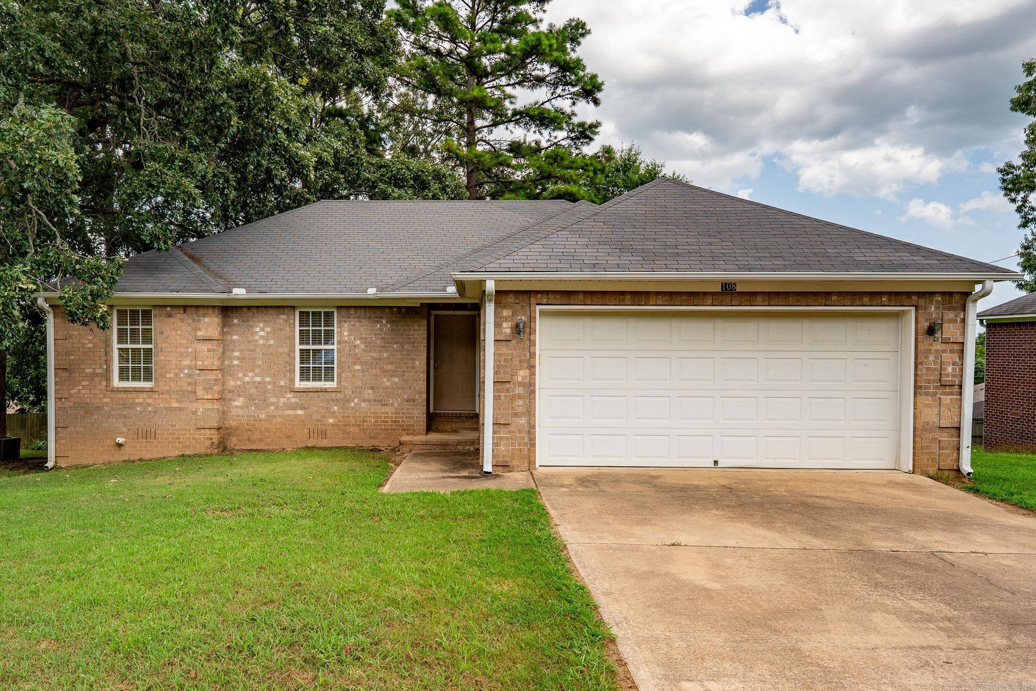 Property Photo:  108 Weston Circle  AR 72058 