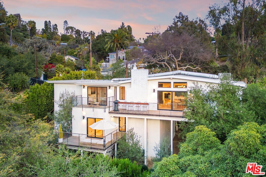 Property Photo: 2785 Laurel Canyon Pl CA 90046