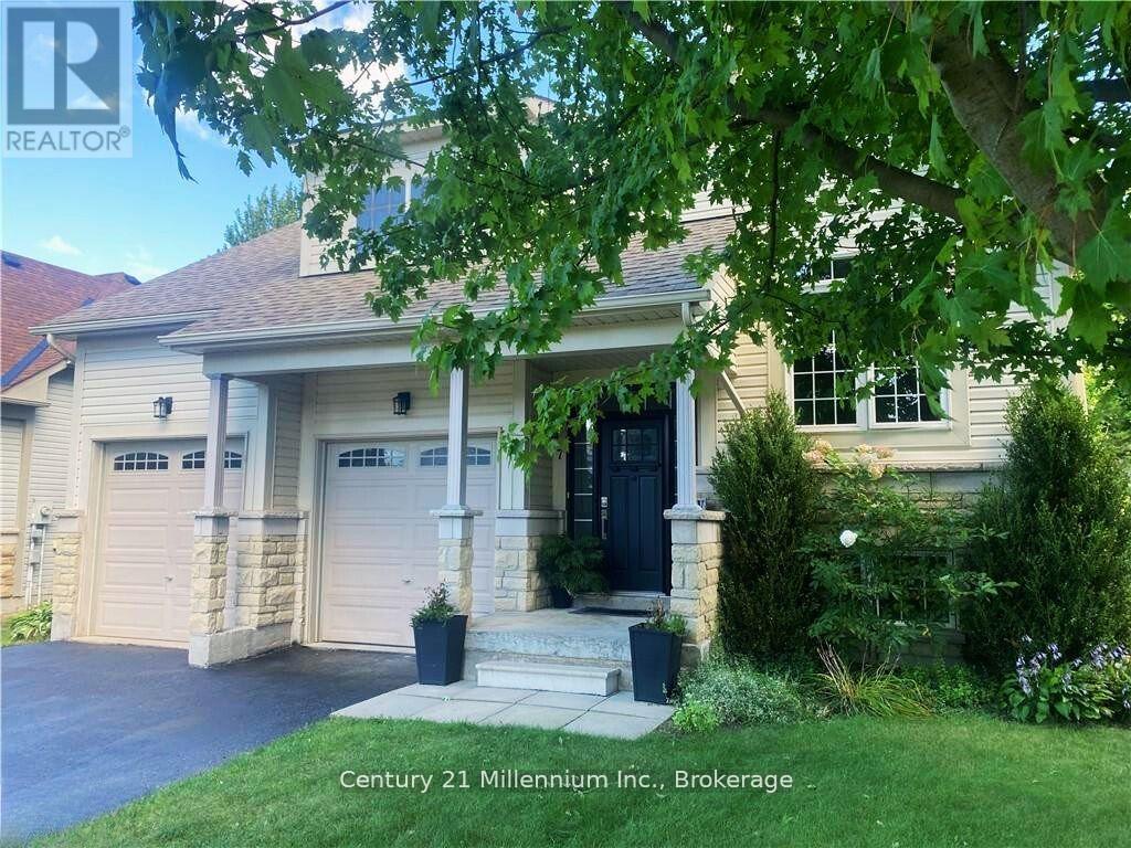 7 Sparrow Lane  Wasaga Beach ON L9Z 1A9 photo