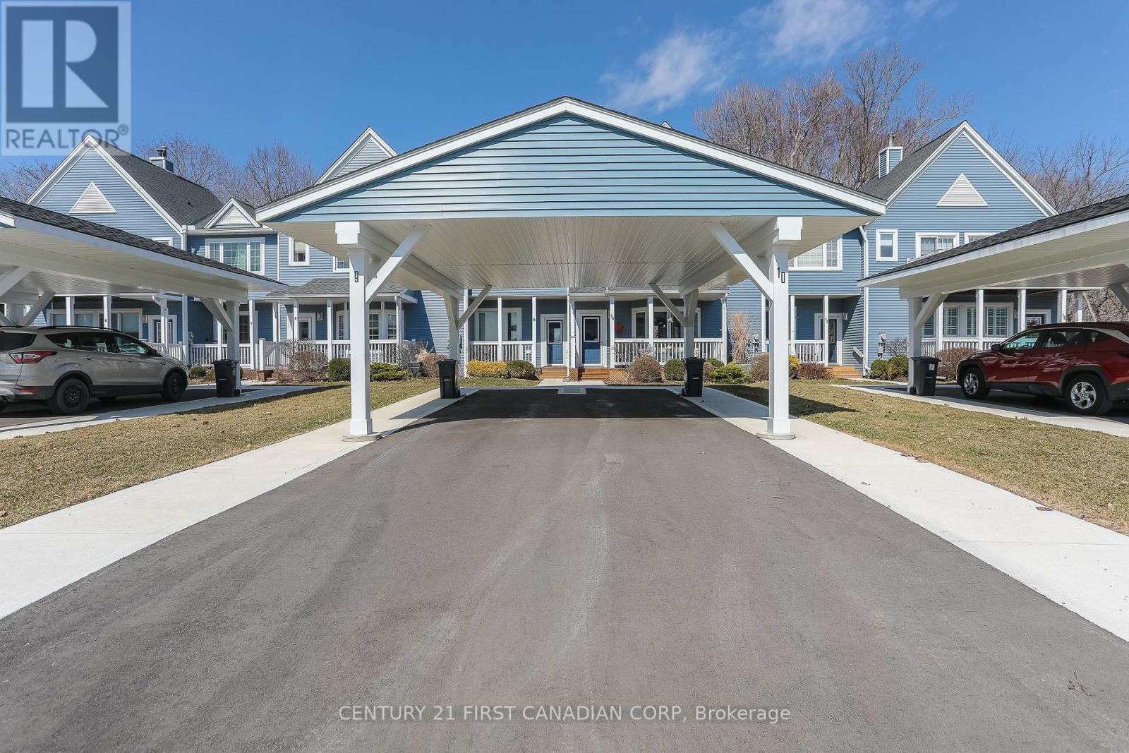 Property Photo:  374 Front Street 10  ON N5L 1E9 