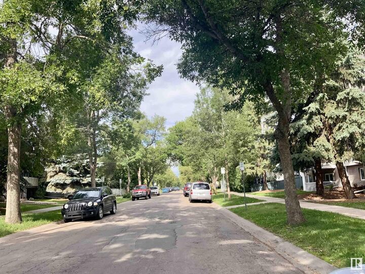 Photo de la propriété: #34 9914 80 Av NW AB T6E 6L6