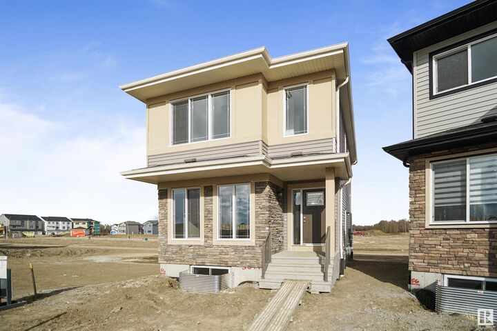 1076 McLeod Avenue  Spruce Grove AB T7X 2Z7 photo