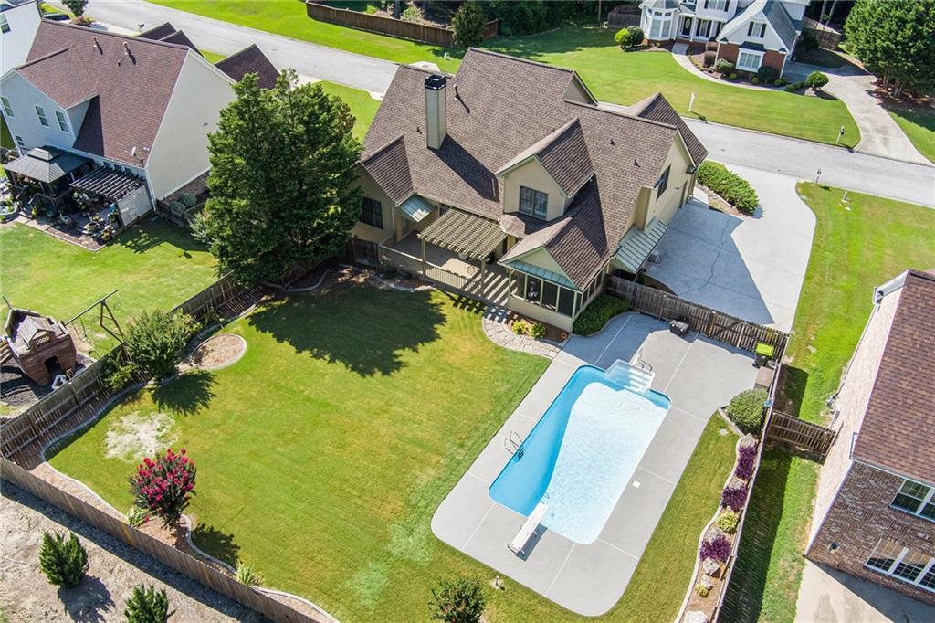 Property Photo: 2006 Hubbard Court GA 30180