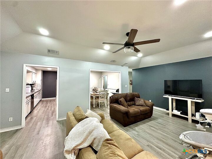 Property Photo: 209 Roanoke Drive TX 77904