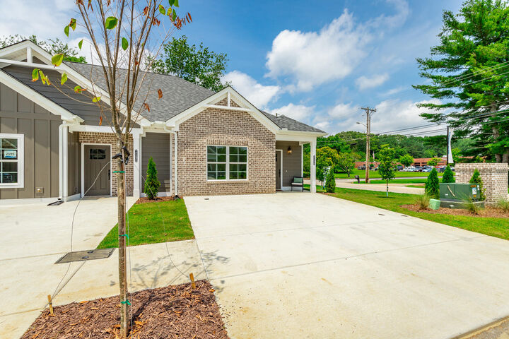 2583 Bannerman Lane  Chattanooga TN 37421 photo