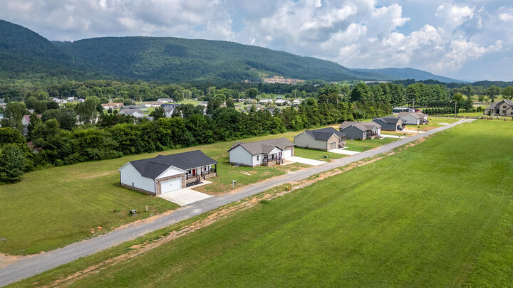 Property Photo:  108 Galloway Airport Road  TN 37327 