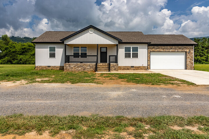 Property Photo:  108 Galloway Airport Road  TN 37327 
