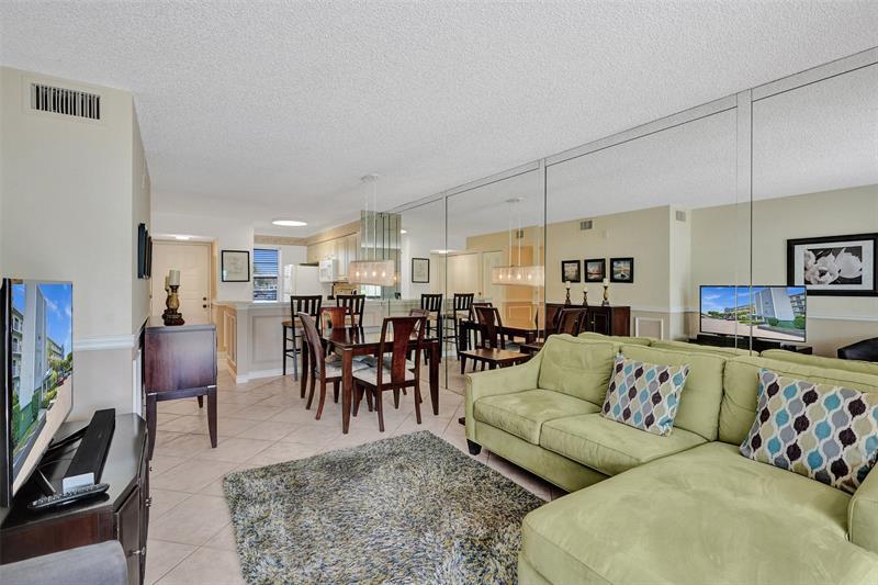 Property Photo: 2226 N Cypress Bend Dr 109 FL 33069