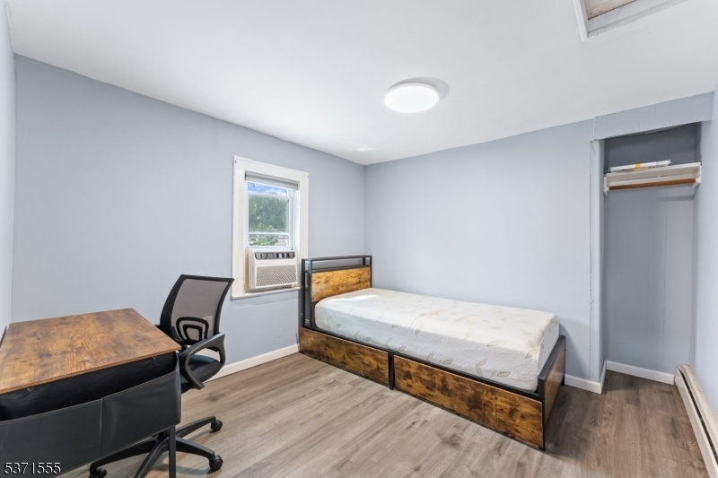 Property Photo:  68 Welton St  NJ 08901 