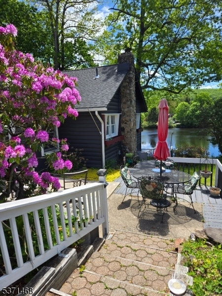 Property Photo:  10 Lenape Trl  NJ 07438 