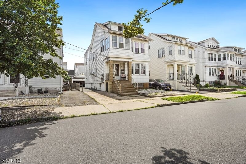Property Photo: 202 N 17th St 2 NJ 07003