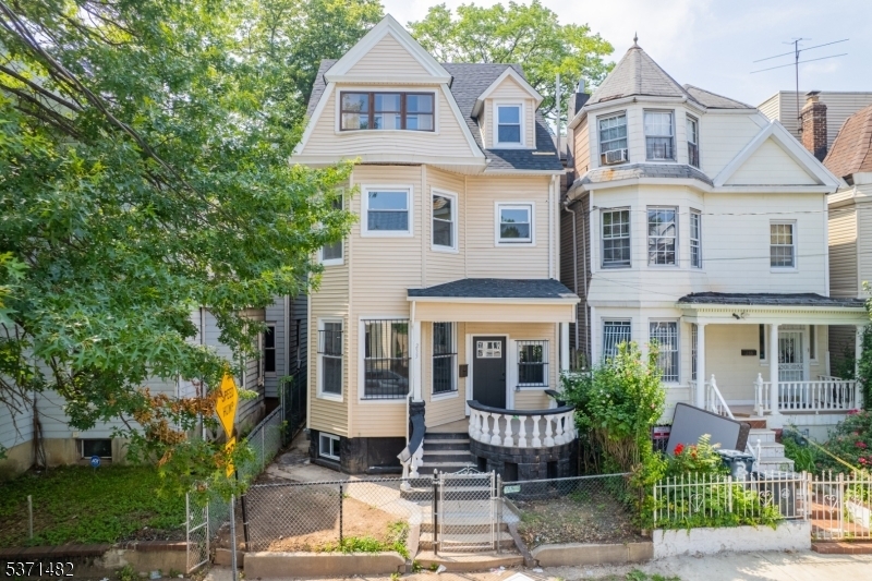 Property Photo:  235 S 7th Stret  NJ 07103 