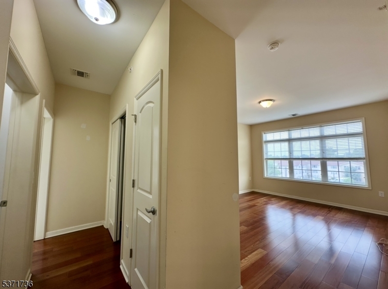 Property Photo:  102 E Elizabeth Ave  NJ 07036 
