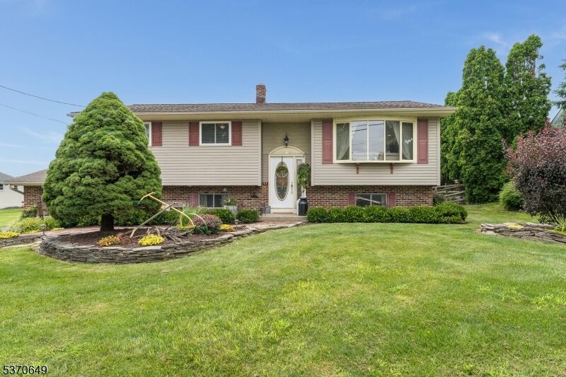 Property Photo:  220 S 6th St  NJ 08865 