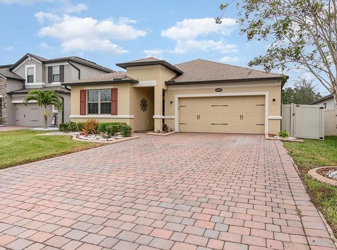 Property Photo: 1380 Clear Brook Place FL 34772