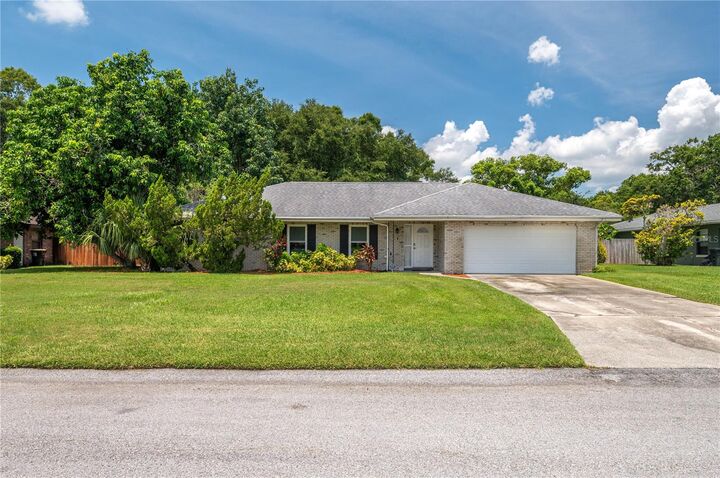 305 Hernando Road  Winter Haven FL 33884 photo