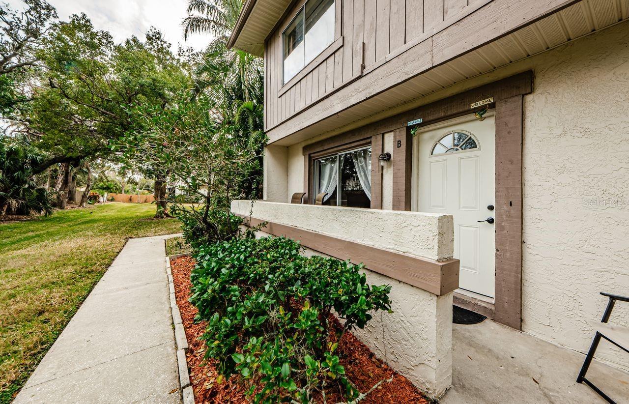Property Photo:  1855 Bough Avenue B  FL 33760 
