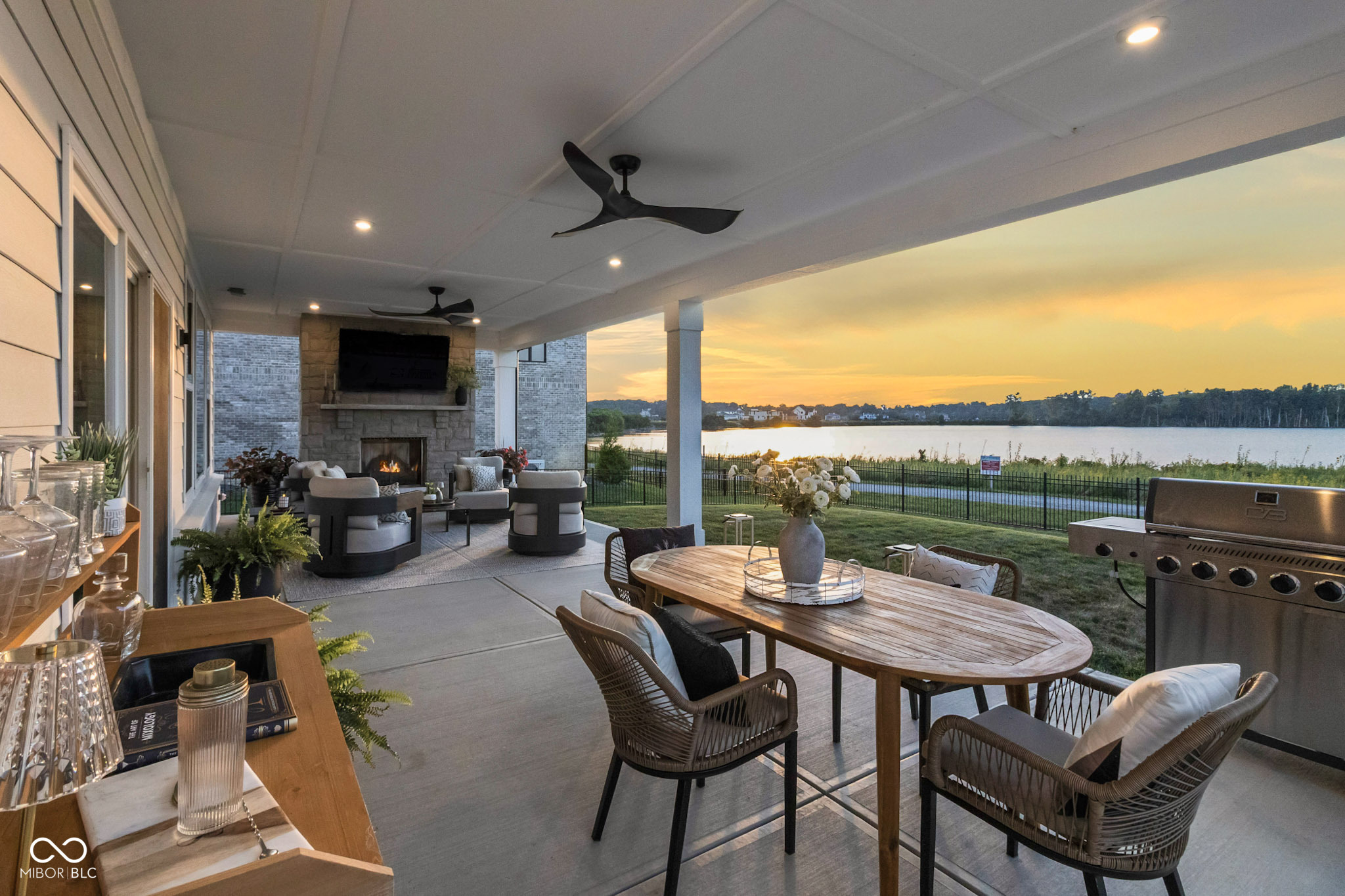 Property Photo: 13644 Haven Cove Lane IN 46055