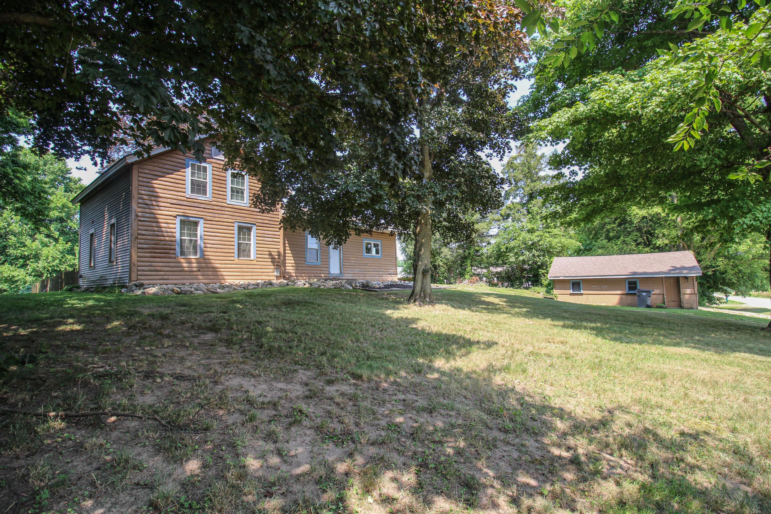 Property Photo: 11126 Shavehead Lake Street Road MI 49042