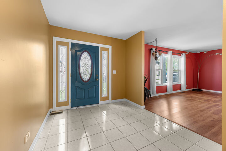 Property Photo:  155 Hesterman Drive  IL 60139 