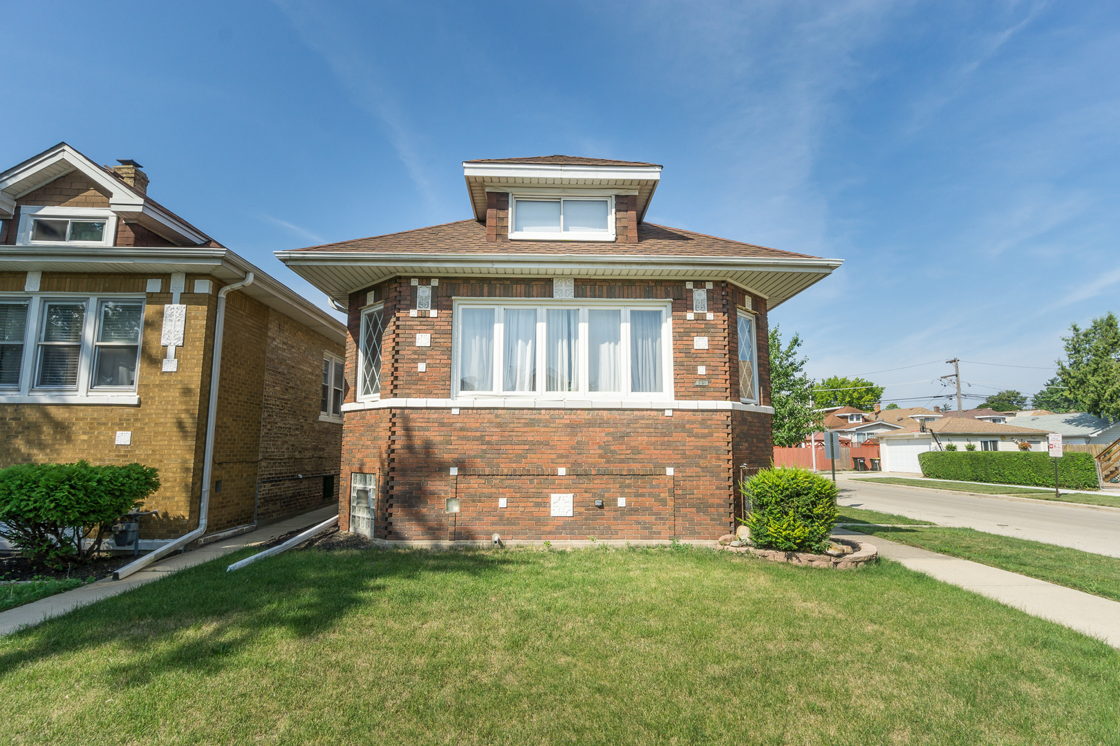7851 W Oakleaf Avenue  Elmwood Park IL 60707 photo