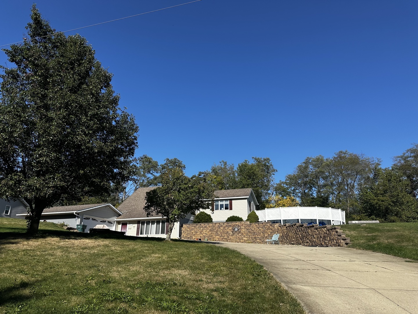 Property Photo:  4100 Valley Drive  IL 61727 