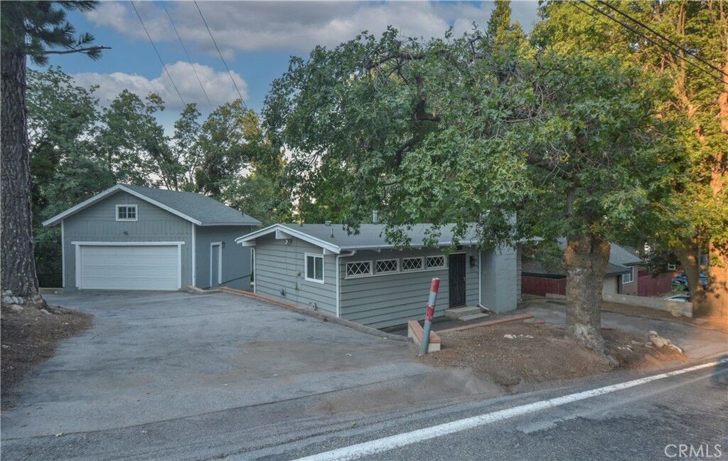 Property Photo: 30607 Live Oak Drive CA 92382