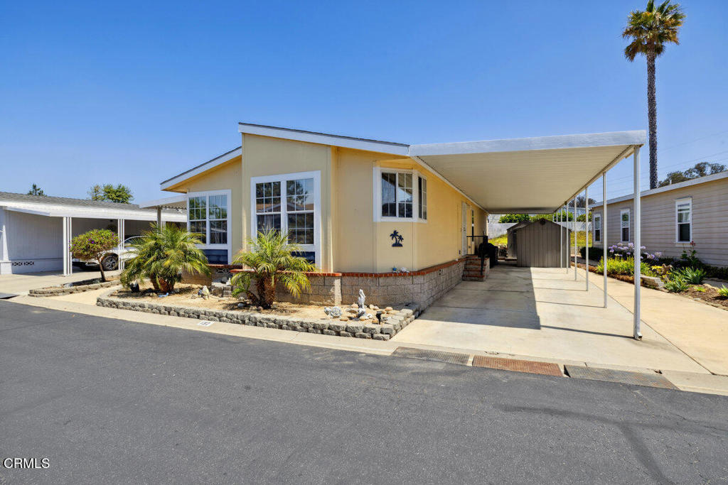 Property Photo:  132 Dickens Circle 132  CA 93003 