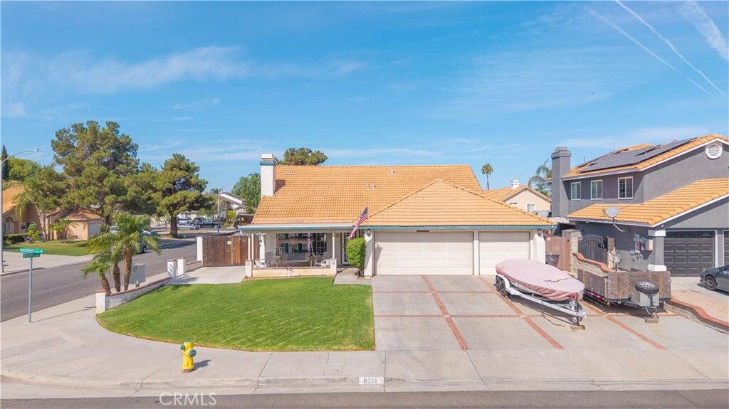 Property Photo:  8751 Rosebay Court  CA 92508