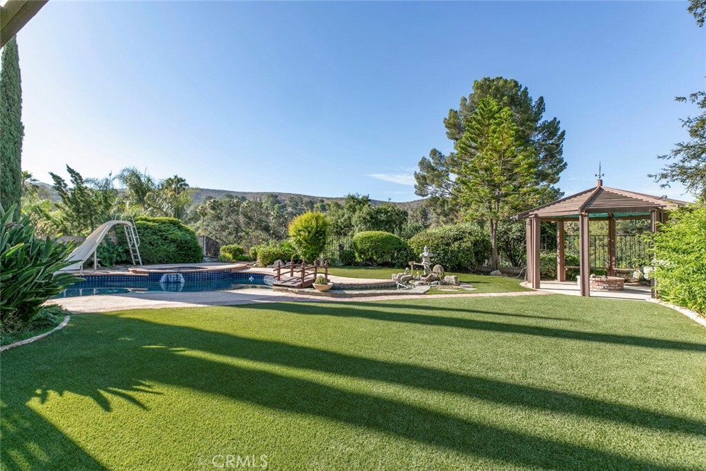 Property Photo: 9916 Rancho Caballo Drive CA 91040