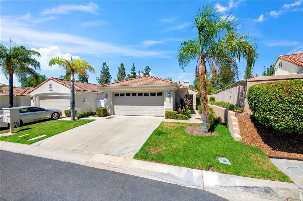 Property Photo: 40633 Corte Albara CA 92562