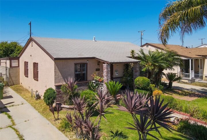 Property Photo:  2225 W 153rd Street  CA 90220 
