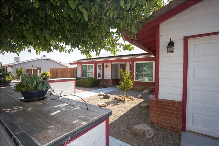 Property Photo:  11957 Wapato Road  CA 92308 