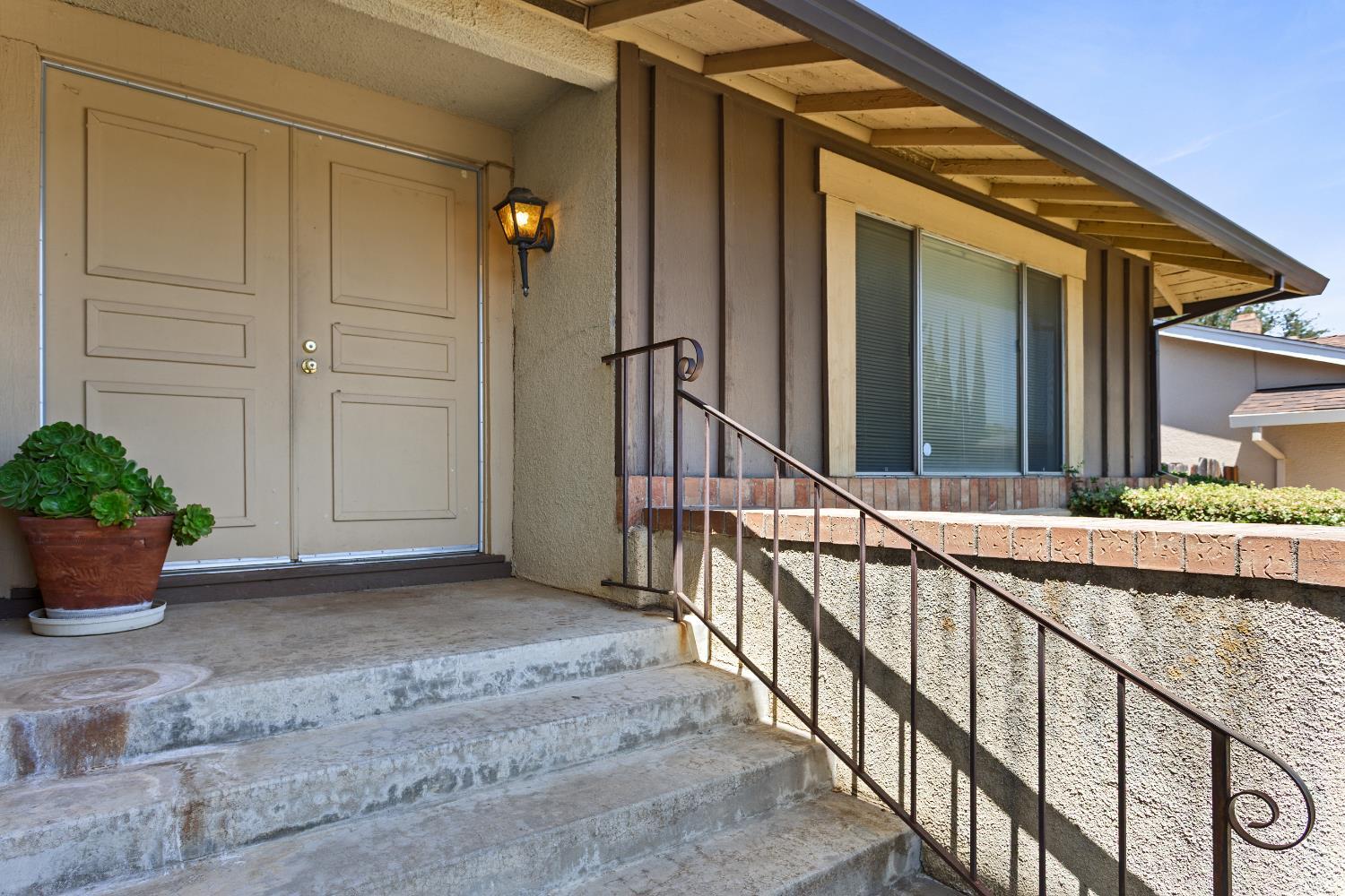 Property Photo: 9251 Carla Way CA 95826