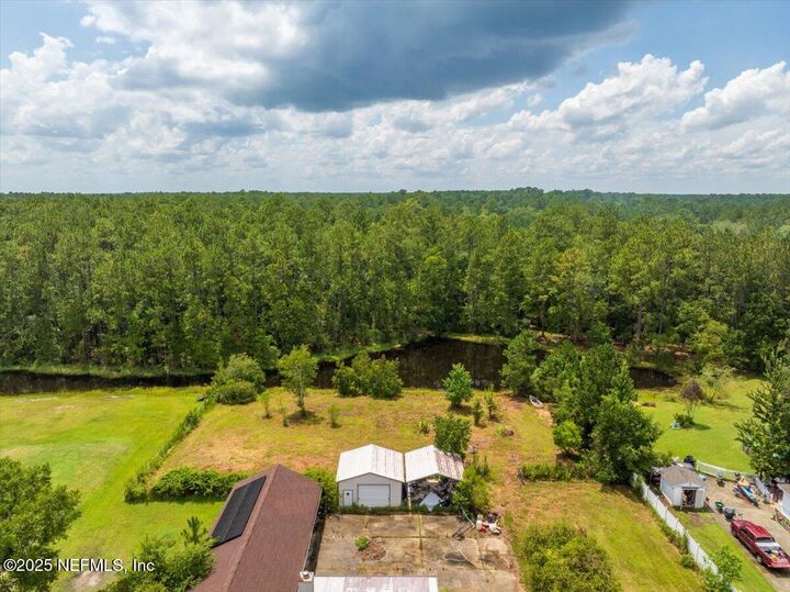 Property Photo:  55056 Yellow Jacket Drive  FL 32011 