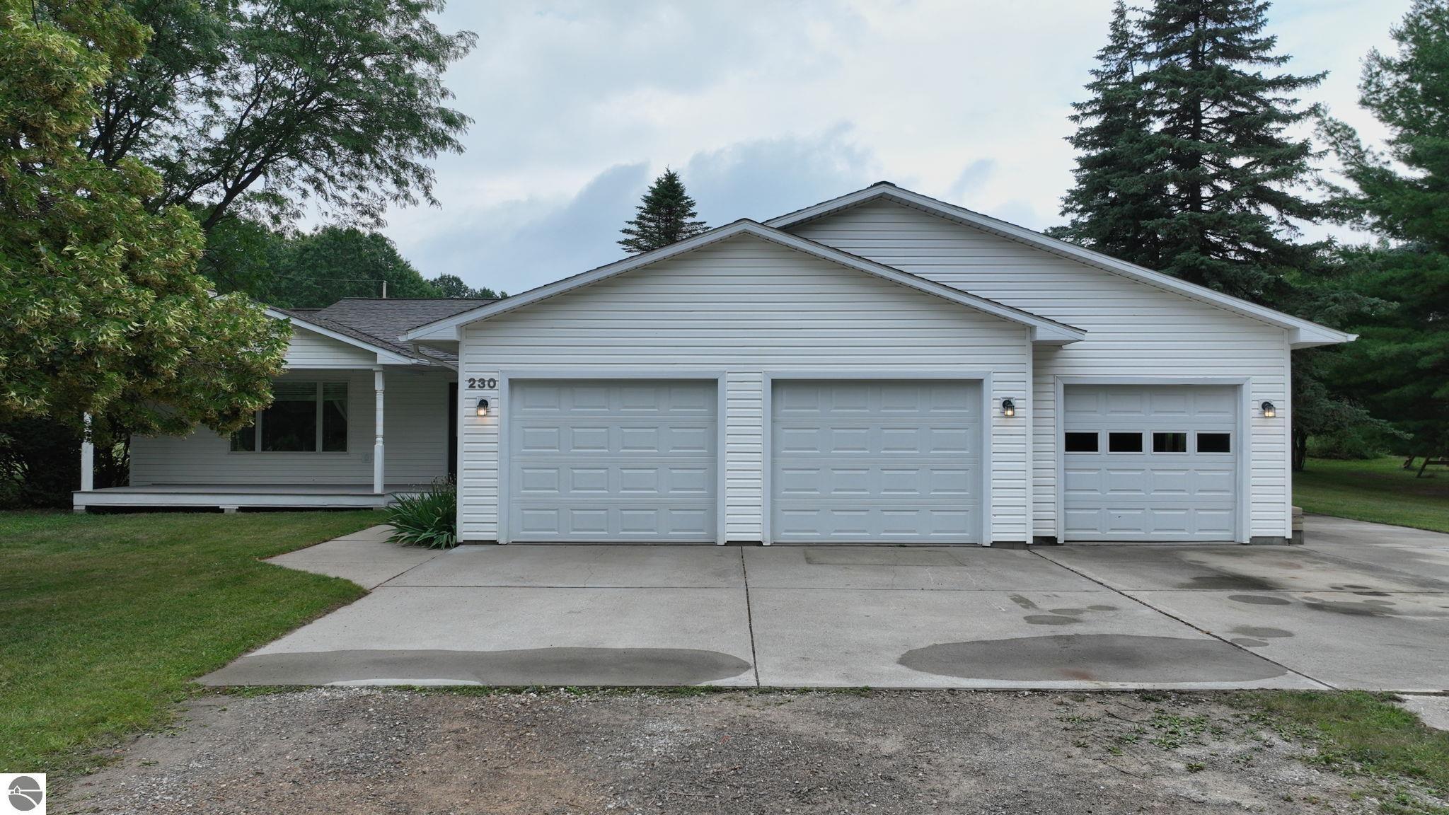 Property Photo: 230 W Deerfield Road MI 48858