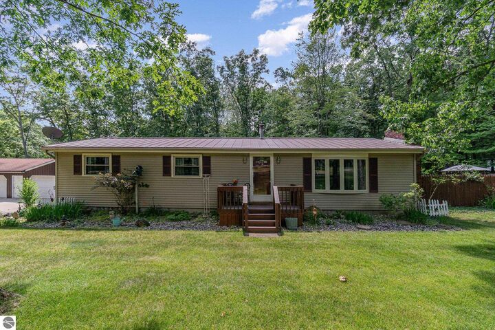 Property Photo: 4141 Mockingbird Circle MI 48622