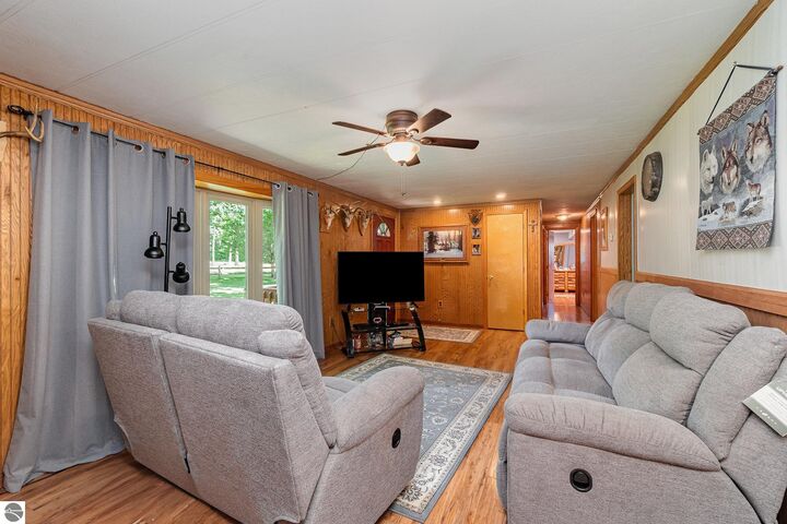Property Photo: 4141 Mockingbird Circle MI 48622