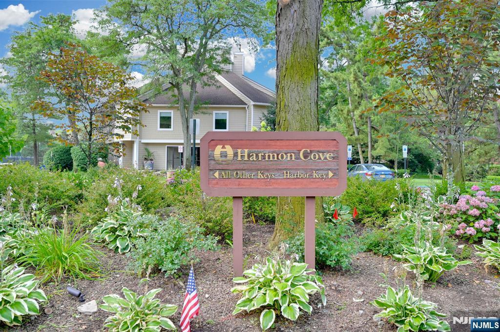 395 Whimbrel Lane  Secaucus NJ 07094 photo