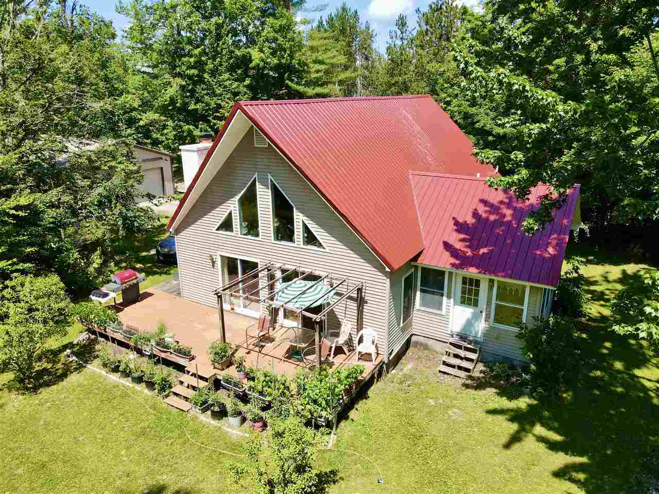 2086 Walker  Afton MI 49705 photo
