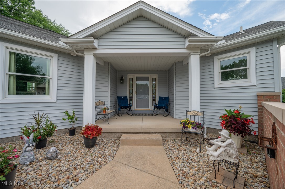 117 Nicklaus Drive NE  Warren OH 44484 photo