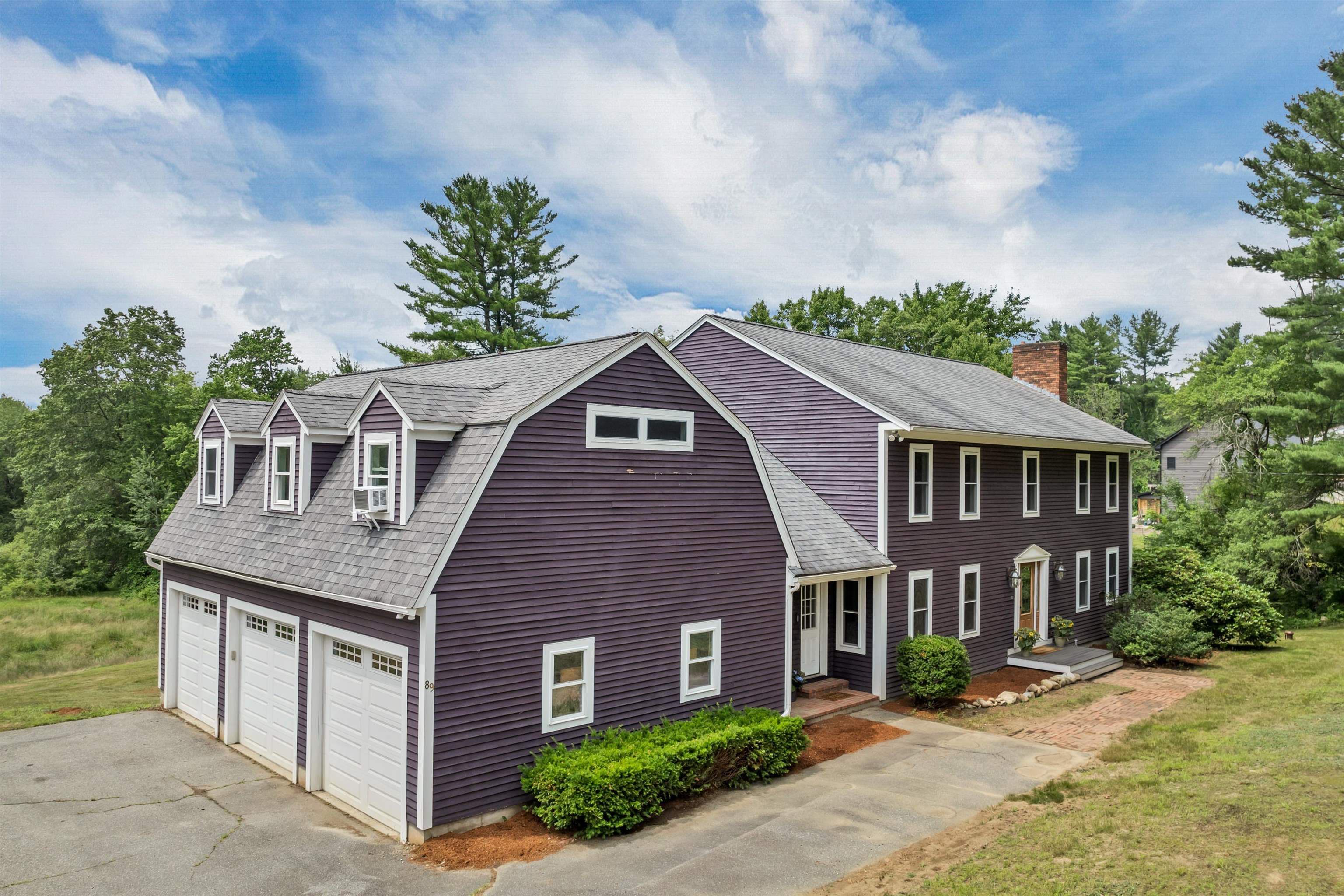 Property Photo: 89 Kendall Pond Road NH 03087