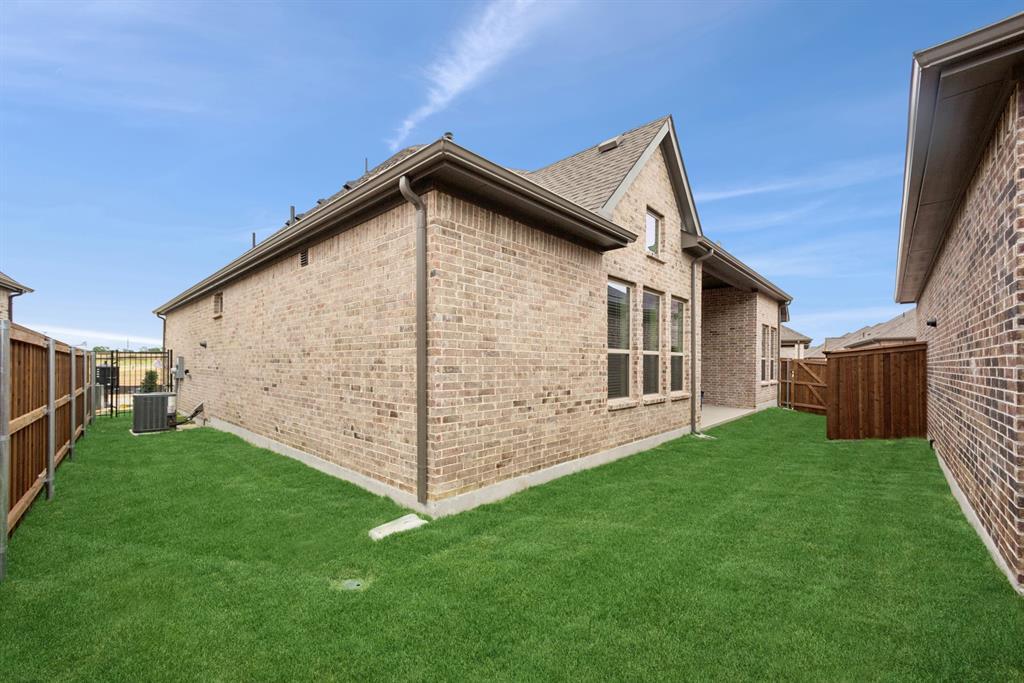 Property Photo: 4848 Prairie Crest Lane TX 76005