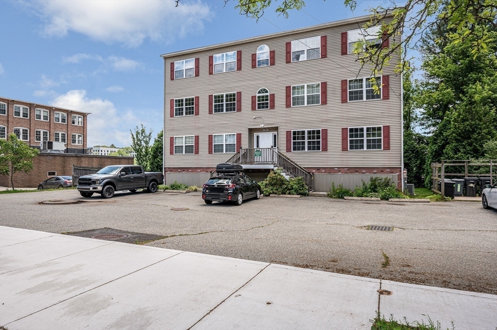 Property Photo:  226 River St 3  MA 01832 