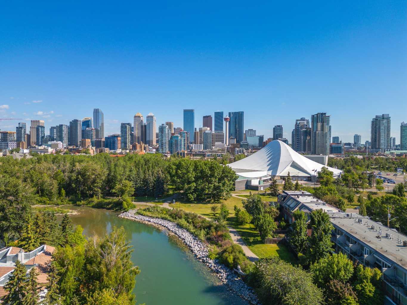 Property Photo: 44 34 Avenue SW AB T2S 2Z2