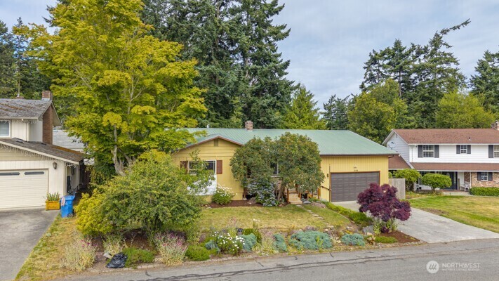 869 SW Fairhaven Drive  Oak Harbor WA 98277 photo