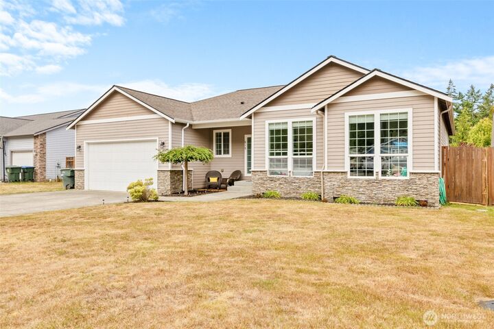 Property Photo:  818  Madeline Street  WA 98363 