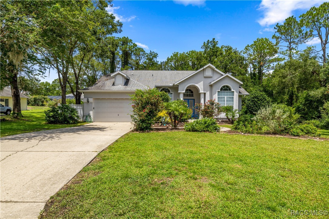 Property Photo:  9790 SW 194th Circle  FL 34432 