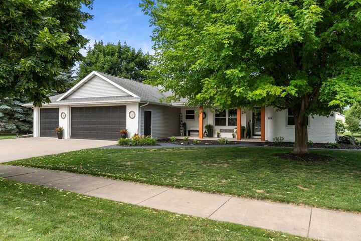 728 Lang Way  Kimberly WI 54136 photo
